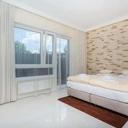 Apartamenty Dom Saski 10 Minut Od Centrum Warszawy Warsaw Exterior photo
