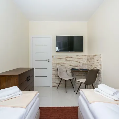 Apartamenty Dom Saski 10 Minut Od Centrum Warszawy Warsaw Exterior photo