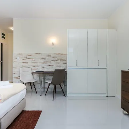 Apartamenty Dom Saski 10 Minut Od Centrum Warszawy Warsaw Exterior photo